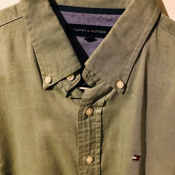 Tommy Hilfiger Bundle - Picture 5 of 9